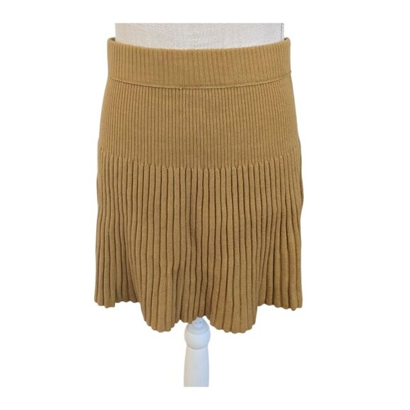 Aerie Gold Pleated Knit Mini Skirt Size Medium Wool Blend - Picture 2 of 6